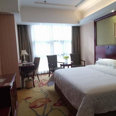 Vienna Hotel Chaozhou Plaza Exteriér fotografie