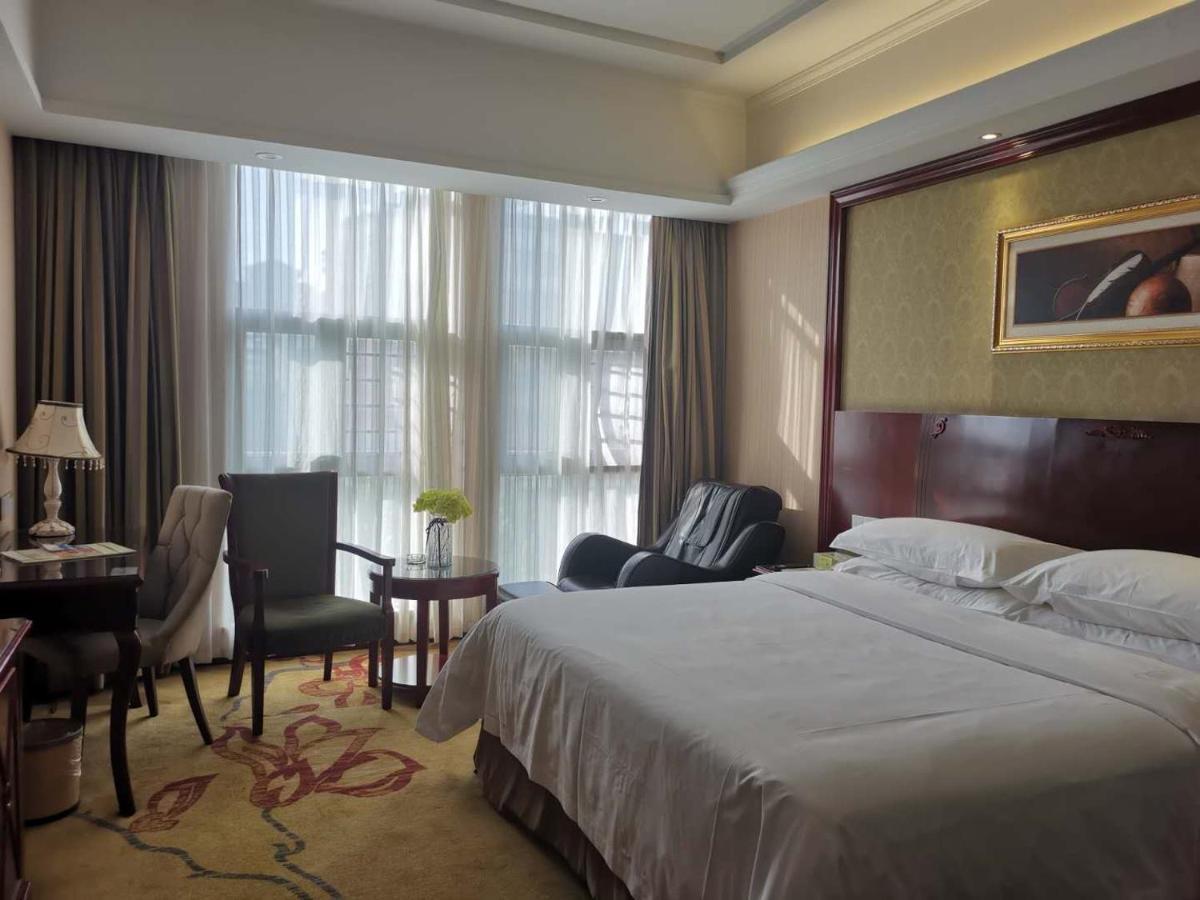 Vienna Hotel Chaozhou Plaza Exteriér fotografie